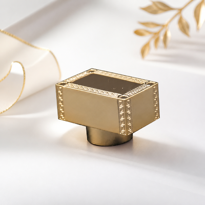 Buy Rectangle Design Zamak Perfume Cap with Gold Electroplating for Customizable Luxury Perfume Bottles online manufacture