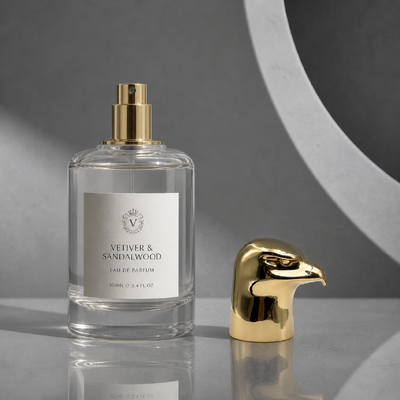Buy Wholesale High Polished Gloss Gold Integrated Eagle Head Perfume Bottle Cap Plain Smooth Hawk Sculpture Zamac Closure OEM Custom Engrave Logo Middle East Luxury Fragrance Packaging online manufacture