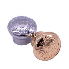 Buy 26 * 32 Gold Zinc Alloy Perfume Bottle Top Magnetic / Zamak Die Casting online manufacture