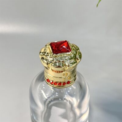 Factory Crystal Zinc Alloy Metal Perfume Bottle Cap PP Plastic Crown Types Perfume Bottle Lid for Convenient Packaging