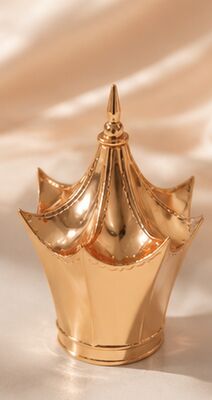 Regal Crown Luxe Rose-Gold Perfume Cap – Prestige Edition