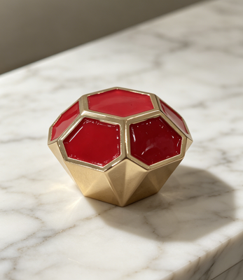 Premium Faceted Hexagonal Zamak Perfume Cap with Red Enamel and Corrosion Resistant Finish