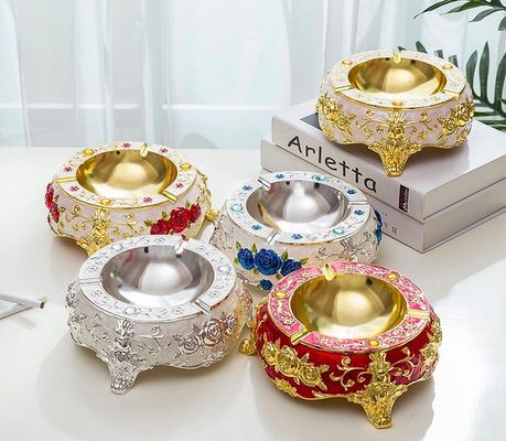 Etching Edge Cutting Zinc Alloy Cigarette Ashtray